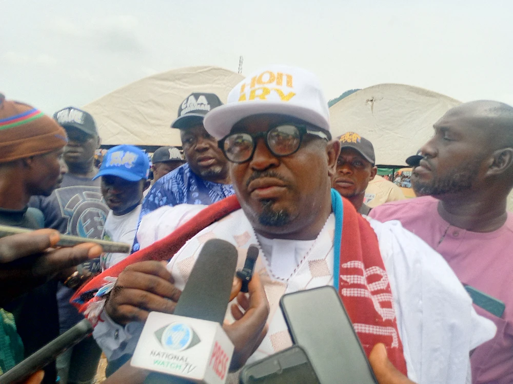 Kogi PDP chieftain Abdulrafiu Yakubu defects to APC