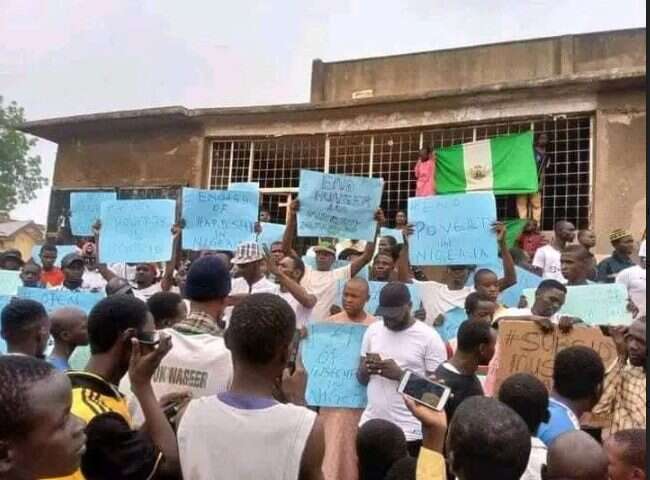 August 1: Youths in Yobe troop out to protest bad governance, economic hardship