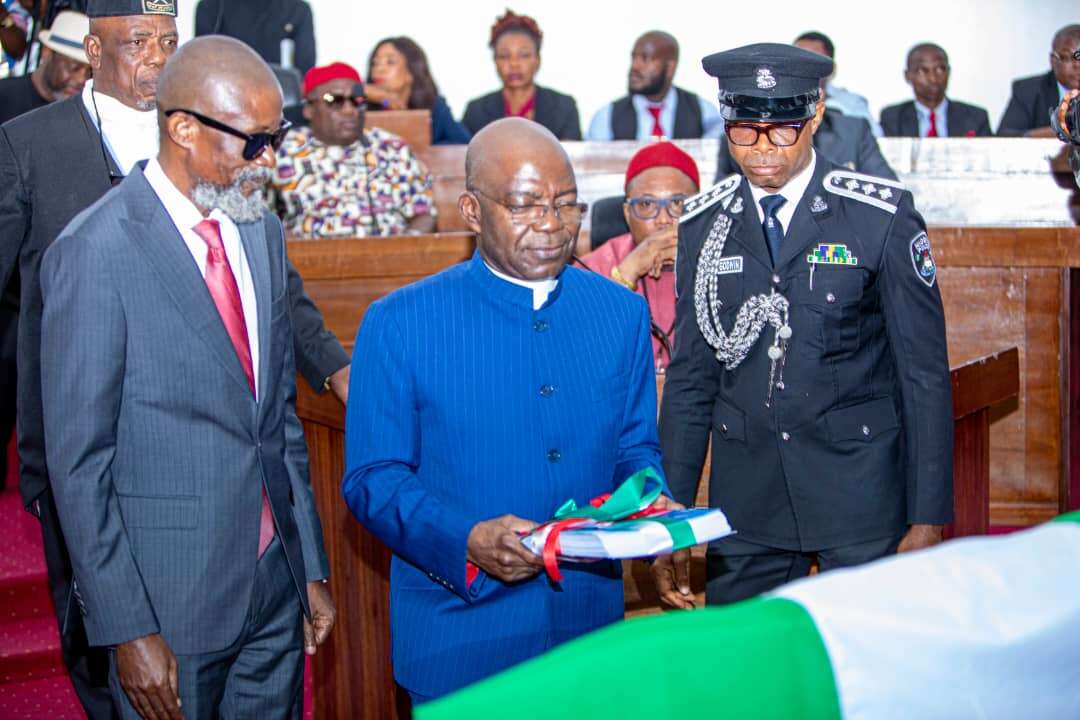 Otti presents N567bn budget for Abia