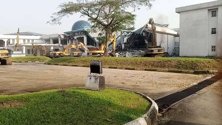 Rivers govt commences demolition of State Assembly complex