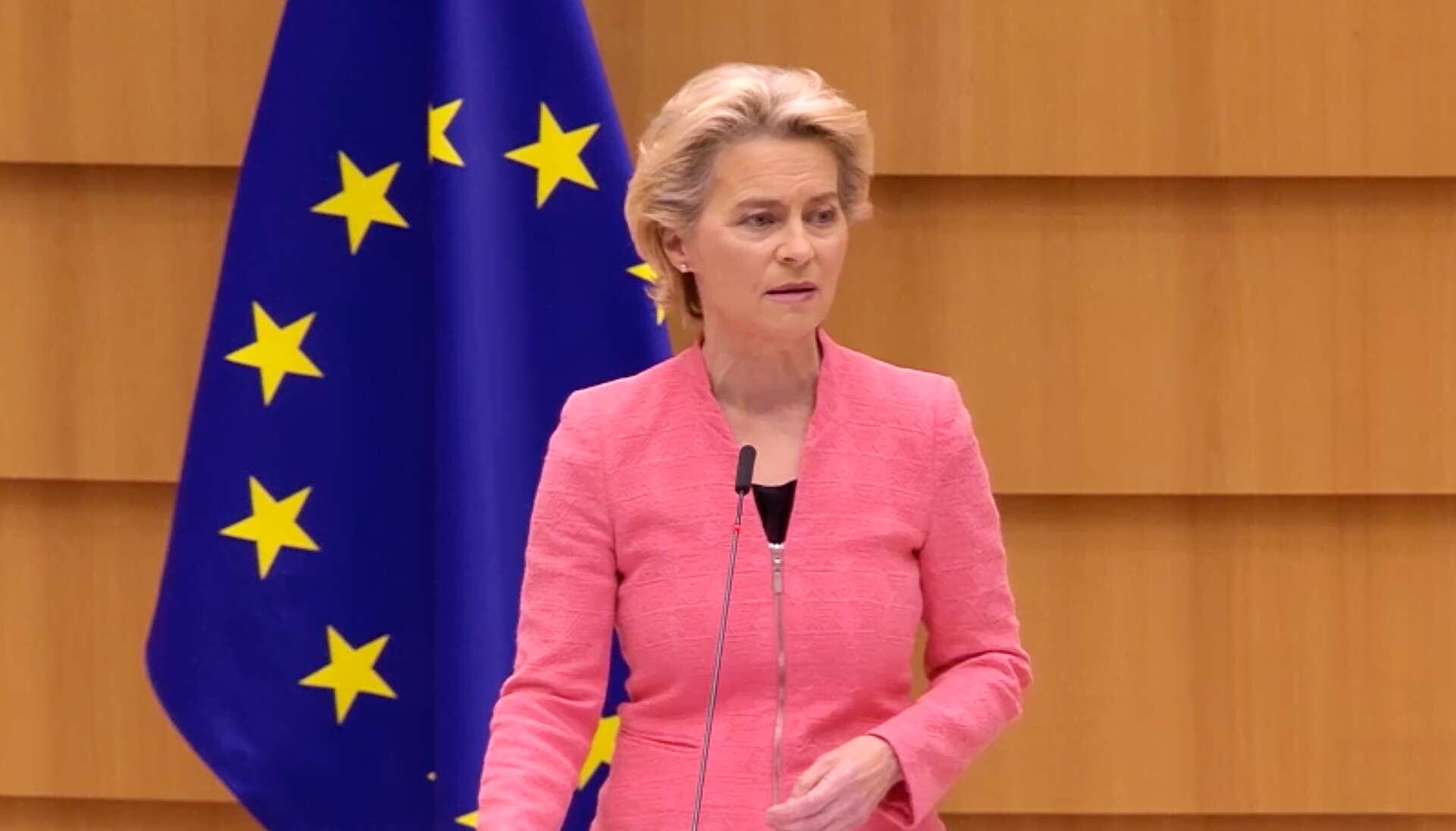 Russia war: Von der Leyen to present EU arms plan to support Ukraine