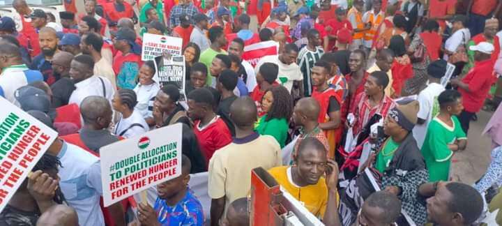 Economic hardship: Large turnout as NLC protest kicks off in Abuja [PHOTOS]