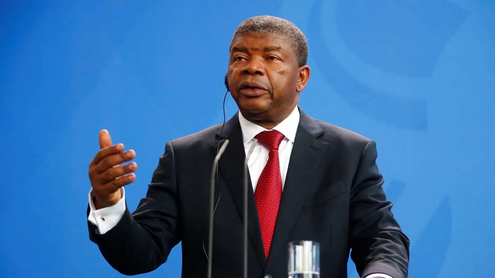 Angolan president appeals for swift end to Middle East conflicts