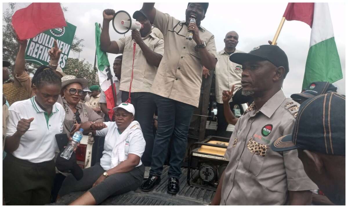 Hardship: Akwa Ibom NLC protests, presents demands to State Assembly