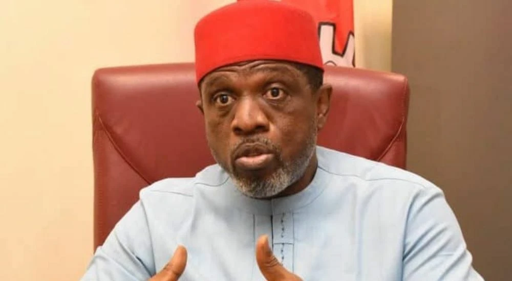 Enugu Senator dumps Labour Party for APC