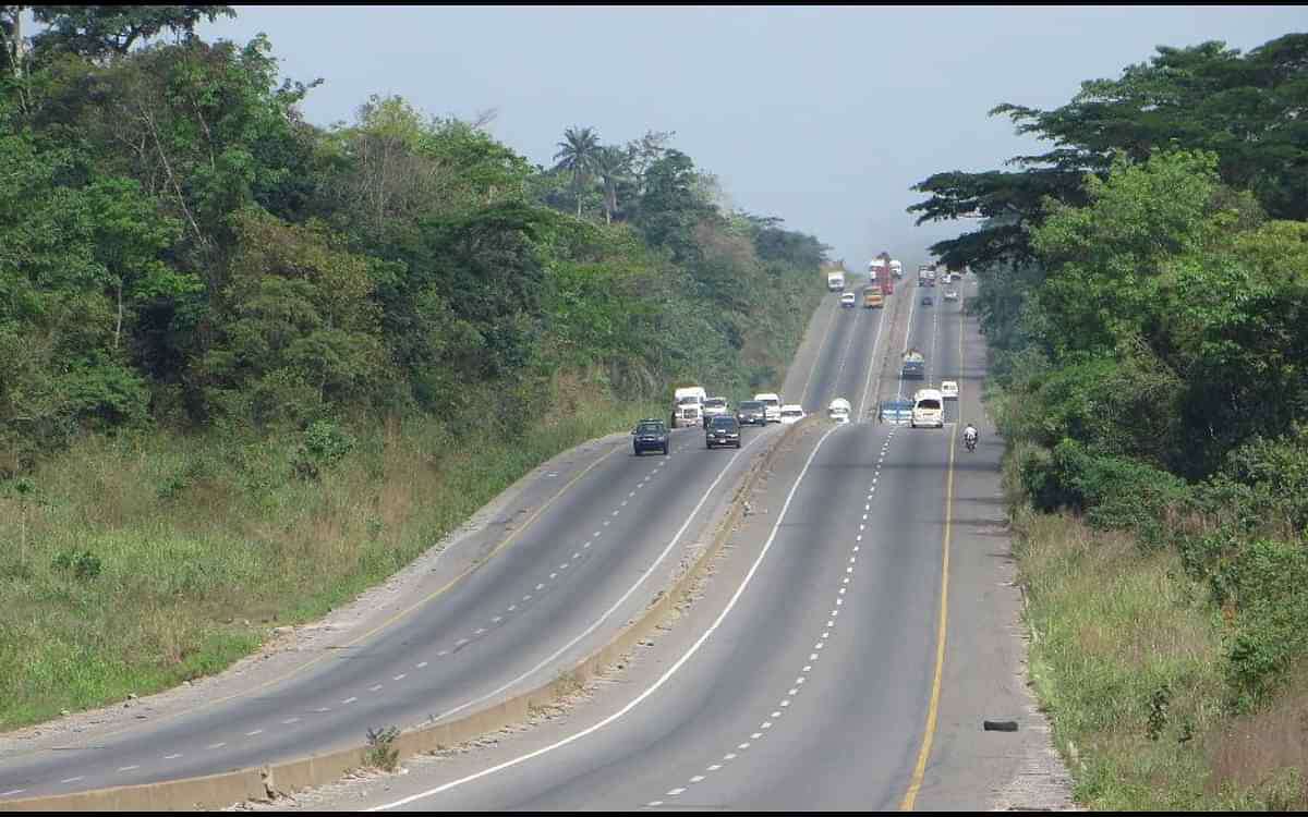 4 injured in Lagos-Abeokuta Expressway accident