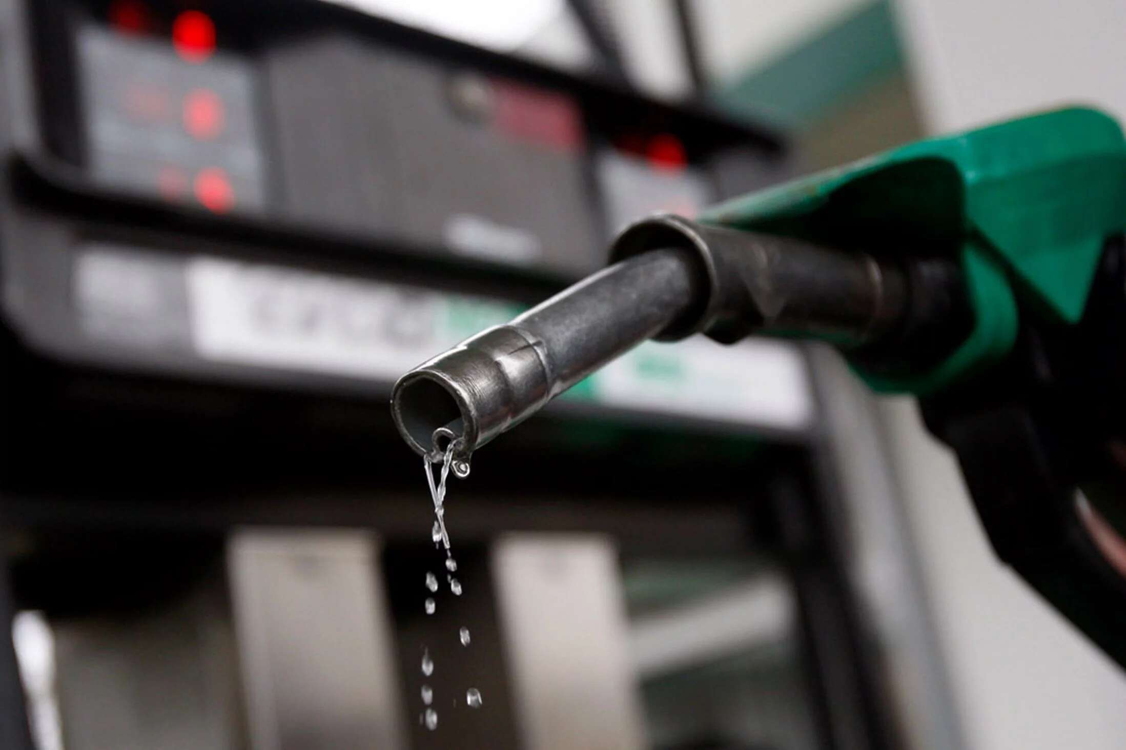 ‘No petrol supply by NNPCL’ – Marketers explain return of fuel queues in Nigeria