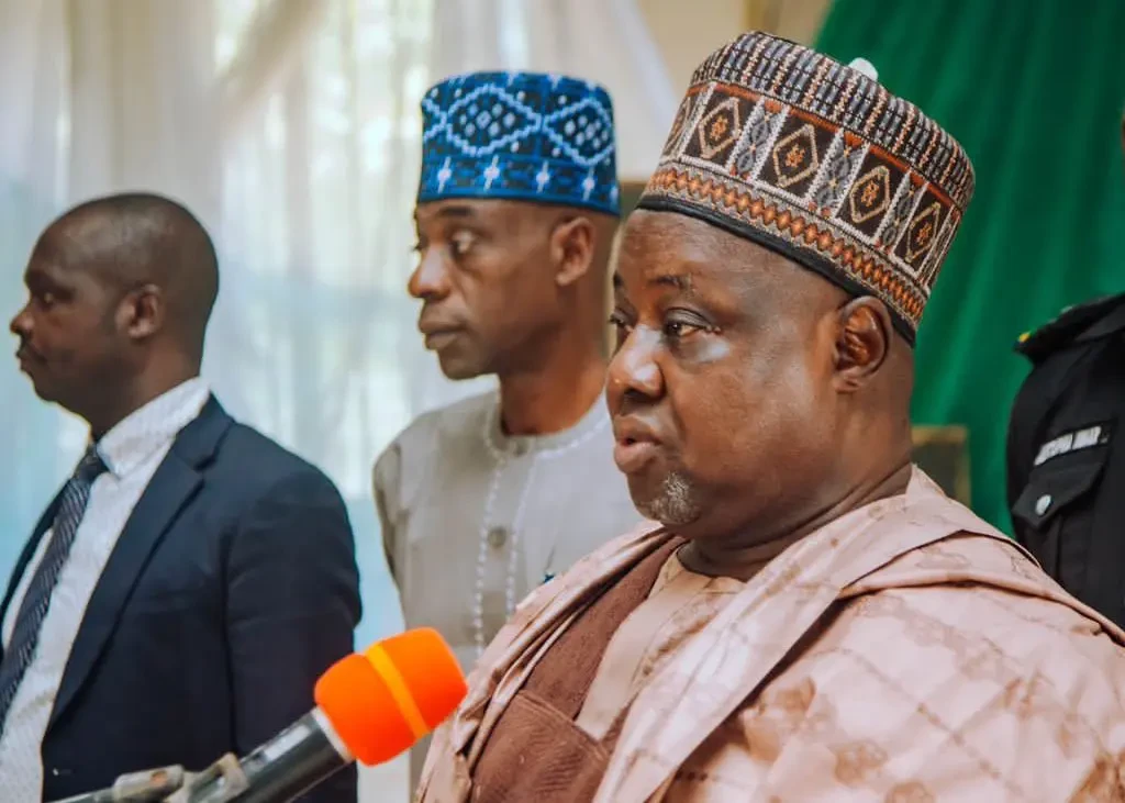 Flood disaster: Kebbi deputy gov visits affected homes in Rafin Atiku