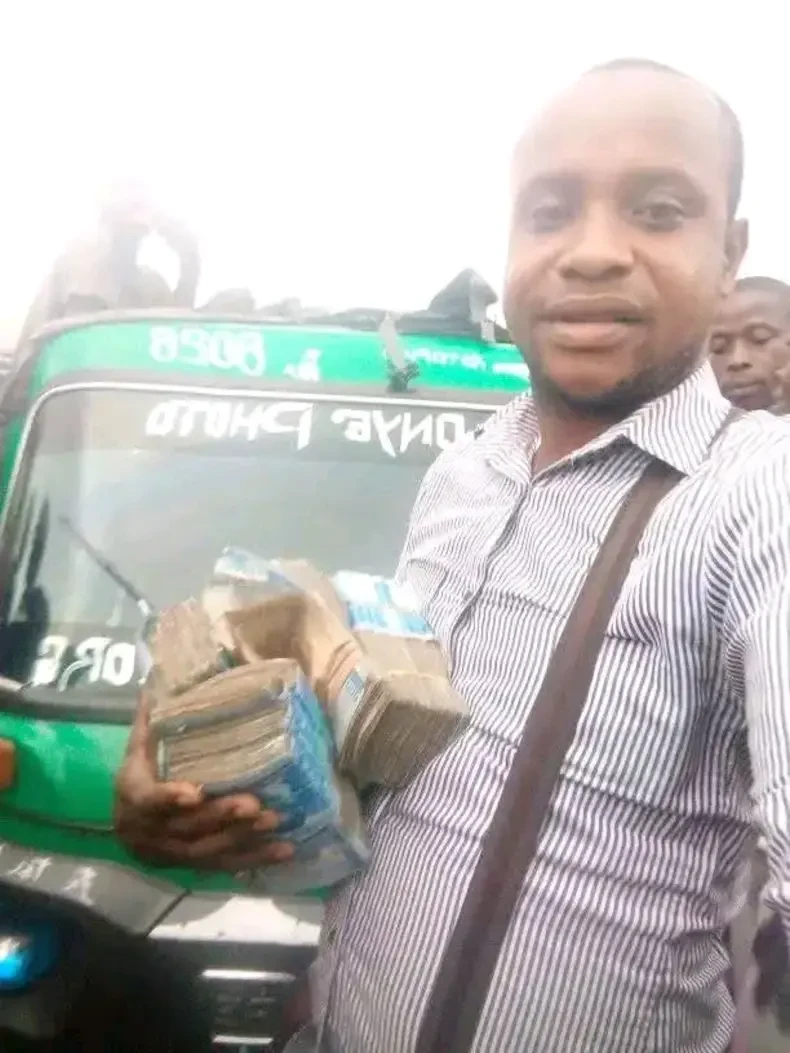Aba tricycle operator returns N4m forgotten by passenger
