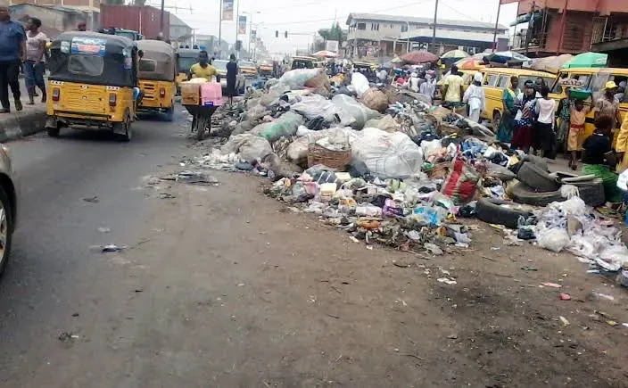 Two arrested for illegal waste dumping on Ikorodu-Itowolo highway