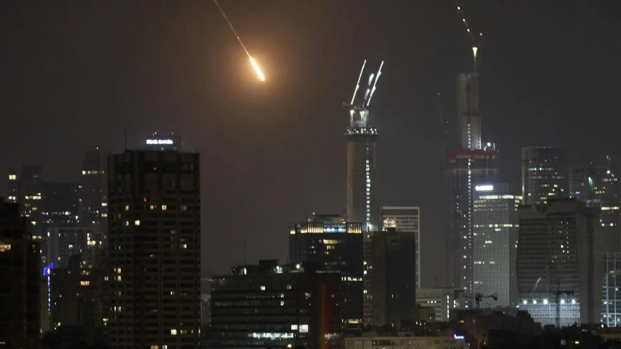 Iran missile damages US Embassy in Tel Aviv