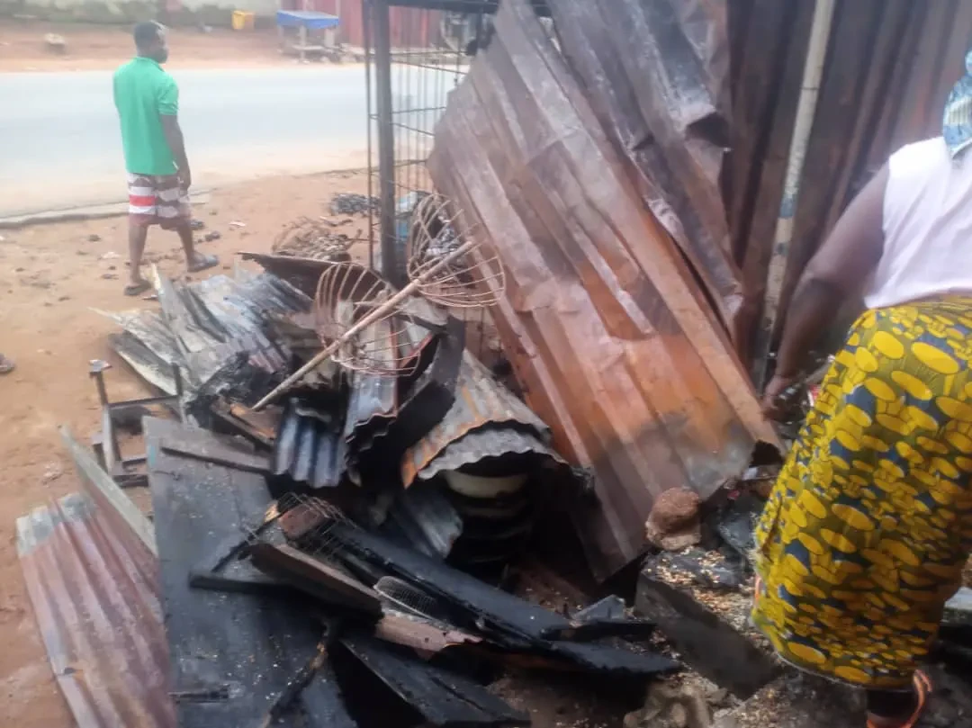 Midnight fire destroys goods in Umuahia 