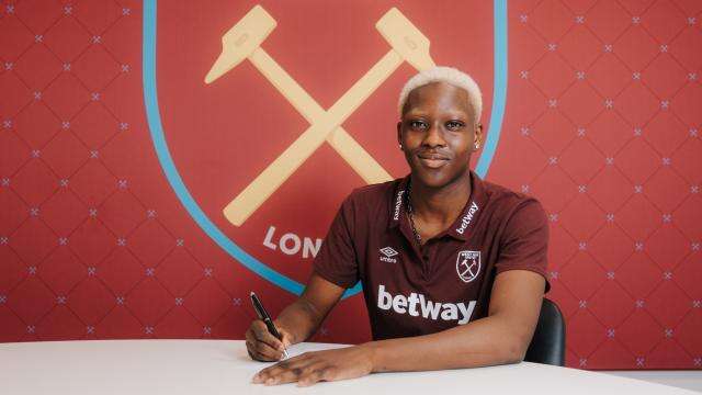 Transfer: Ademiluyi signs first professional contract at West Ham