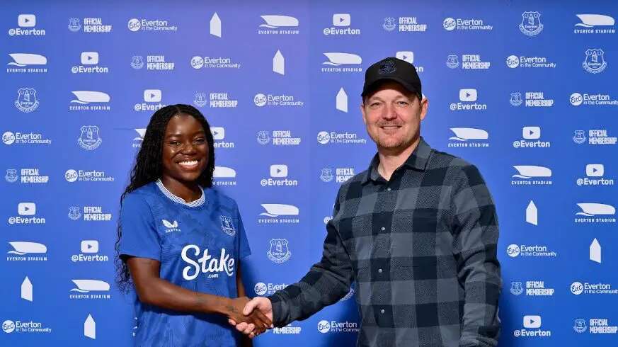 Transfer: Toni Payne joins Everton Ladies