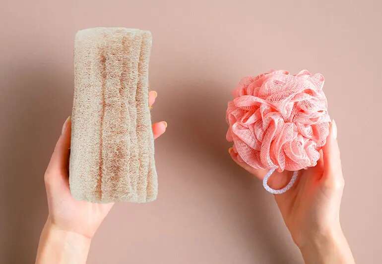 Bathing with sponge frequently not necessary – Dermatologist