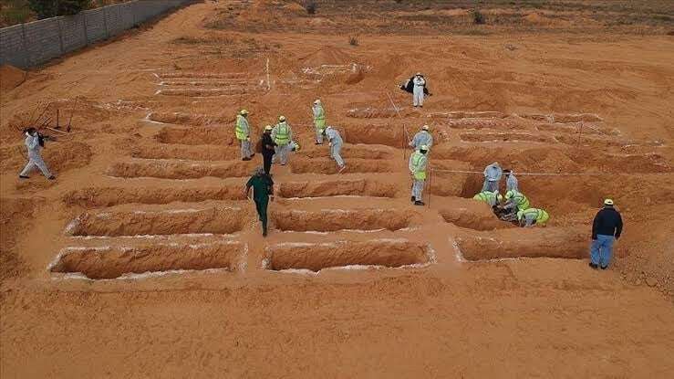 Bodies of 28 migrants found in mass grave