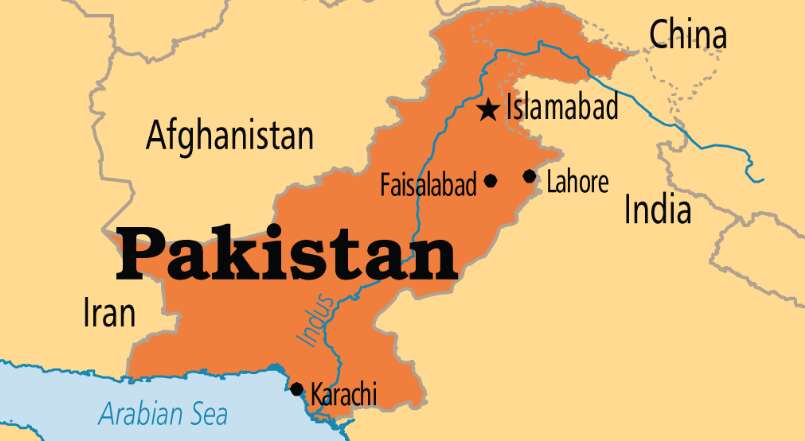 Bomb blast kills 11 in Pakistan