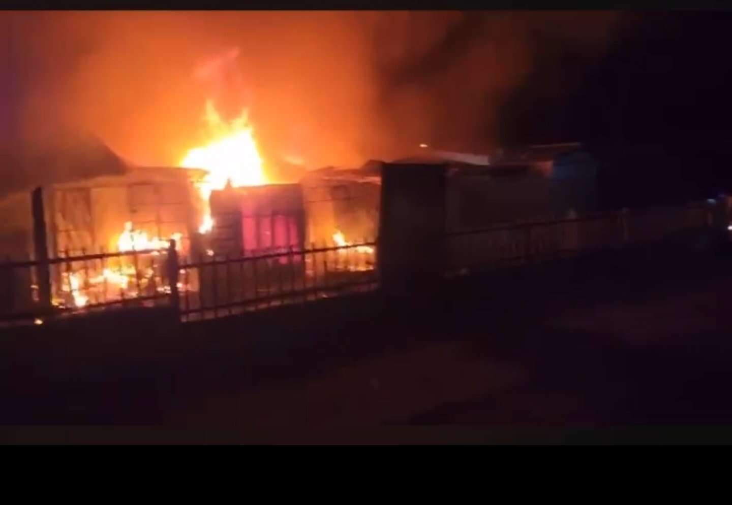 Fire guts Ahmadu Bello University community market