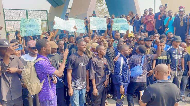 Protest rocks Federal University Lokoja over death of 5 students