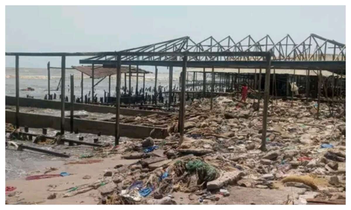 Sea surges: Ondo community urges Gov Aiyedatiwa to declare state of emergency