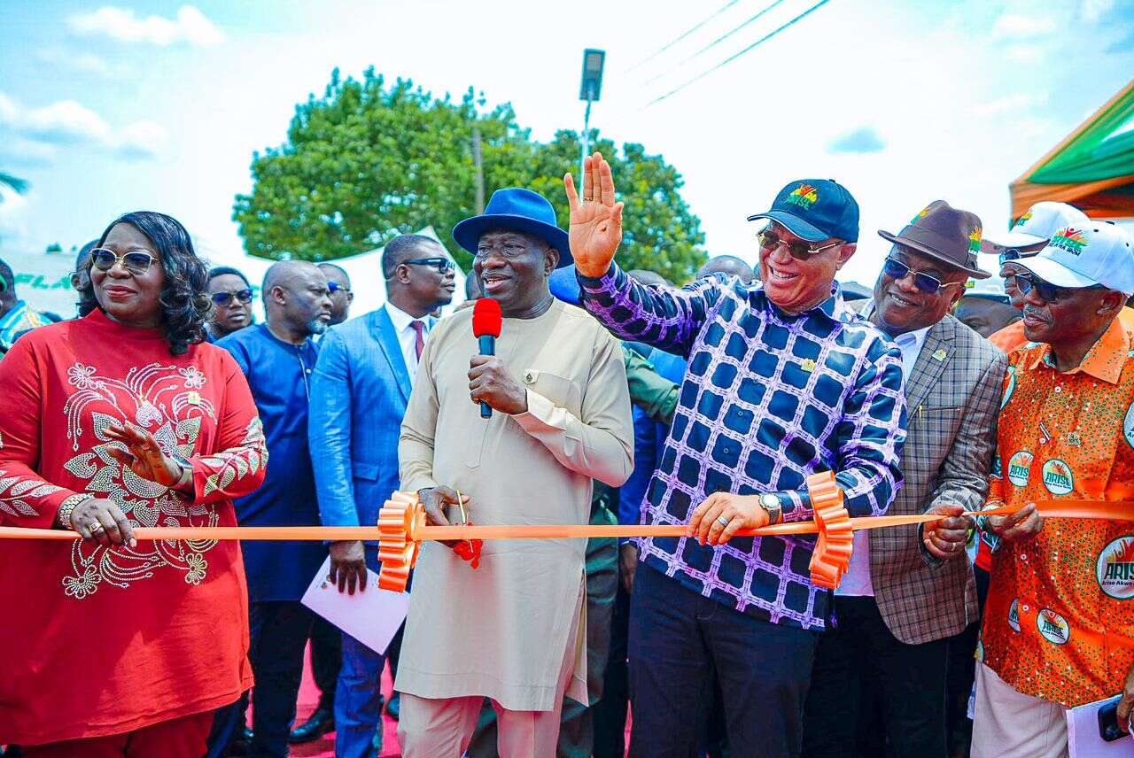 Gov Eno cautions against vandalism of public infrastructure