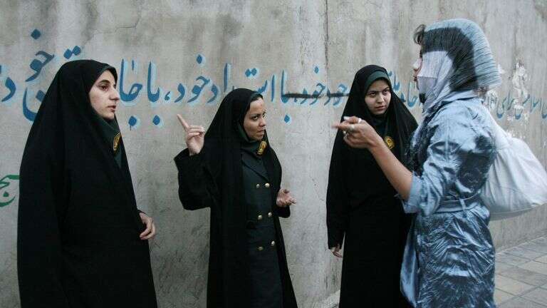 UN: Iran cracking down on women for not covering hair