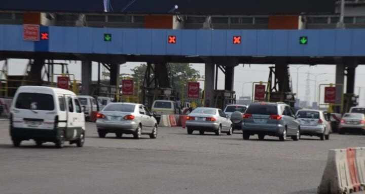 Many escape death as speeding truck crashes at Lagos toll gate