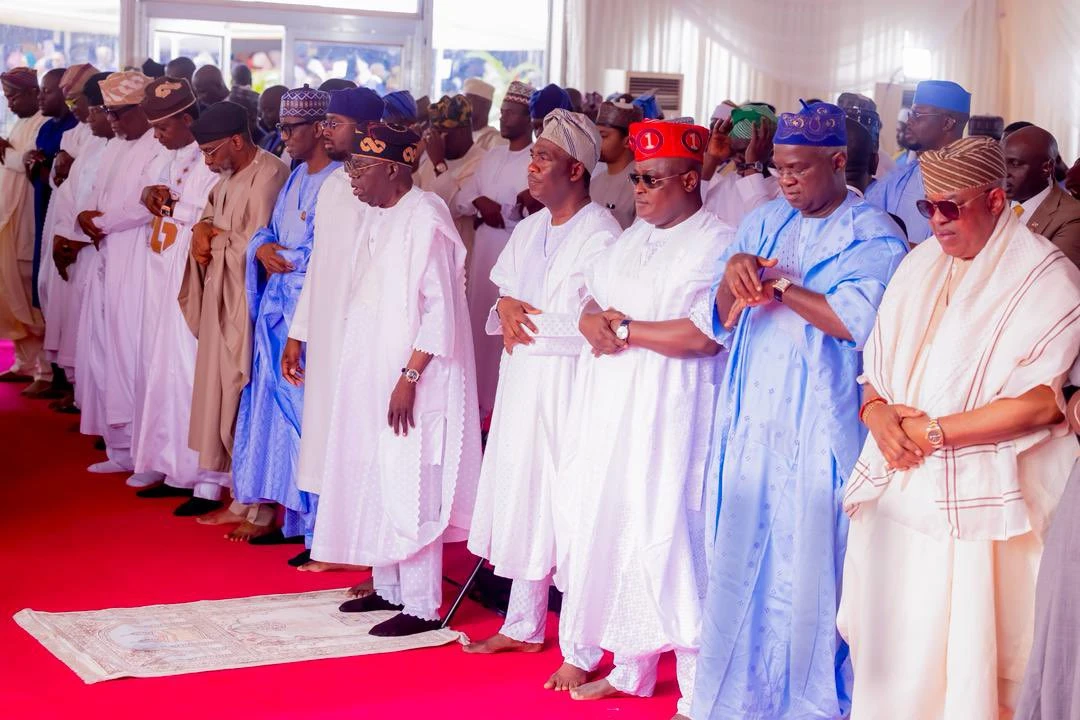 Tinubu joins Muslim faithful for Eid-el-Kabir prayers in Lagos (Photos)