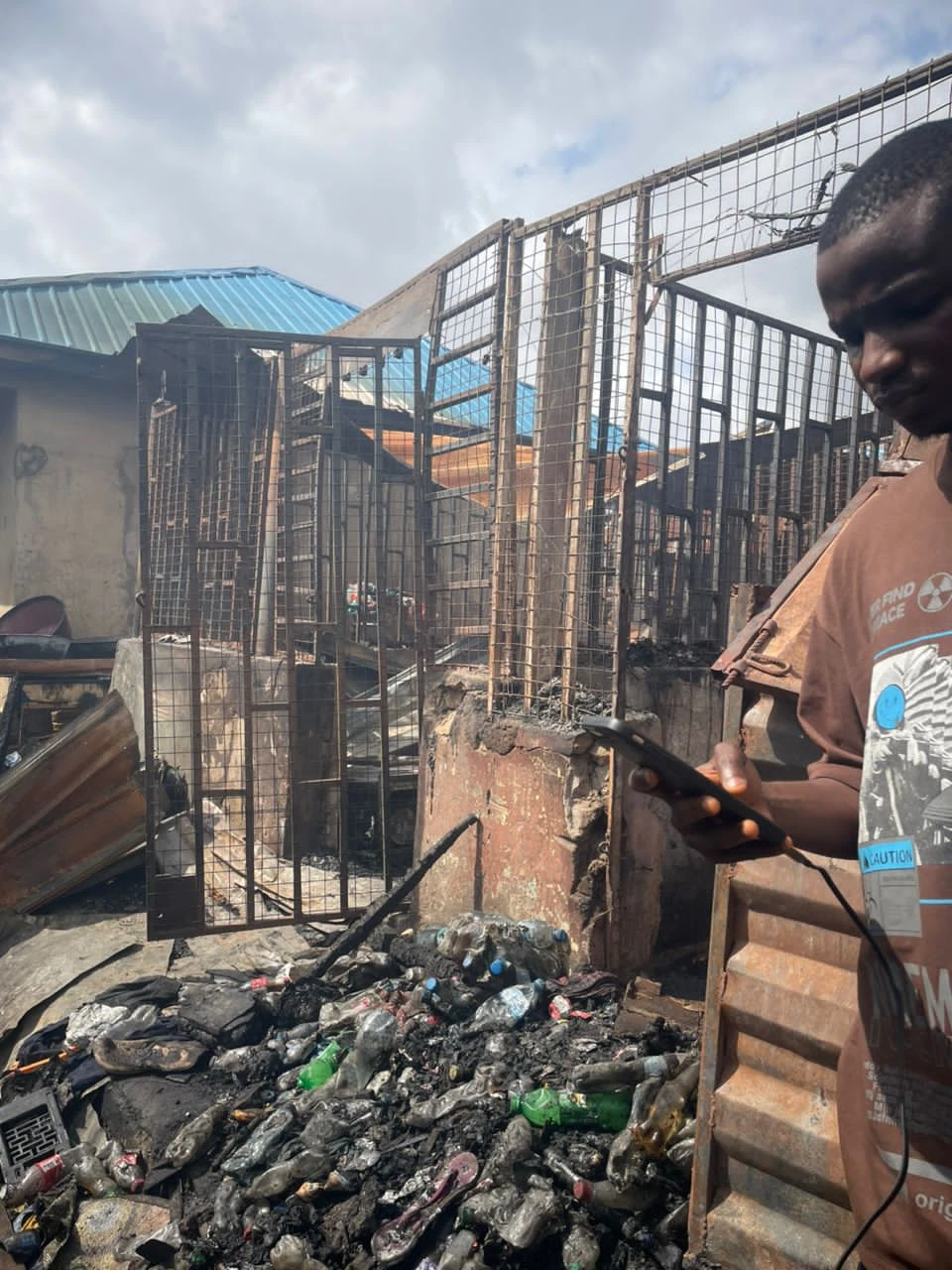 Fire outbreak destroys 24 shops in Kwara
