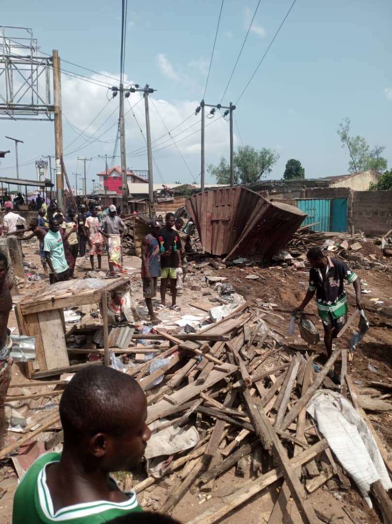 Abia Govt demolishes illegal motor parks, shanties in Umuahia