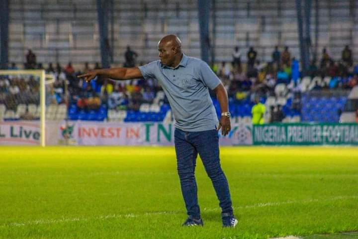 NPFL: Ogunbote rejects Kano Pillars, to remain with Shooting Stars