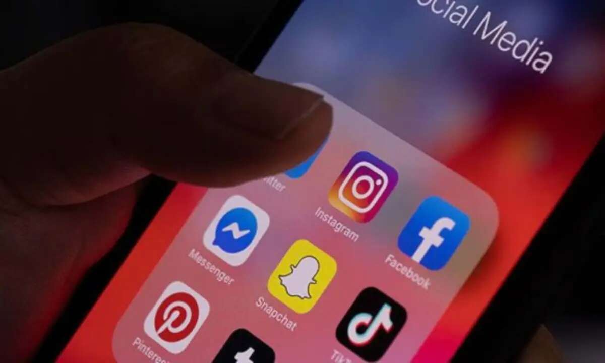 Nigeria ranks fifth globally in daily social media usage