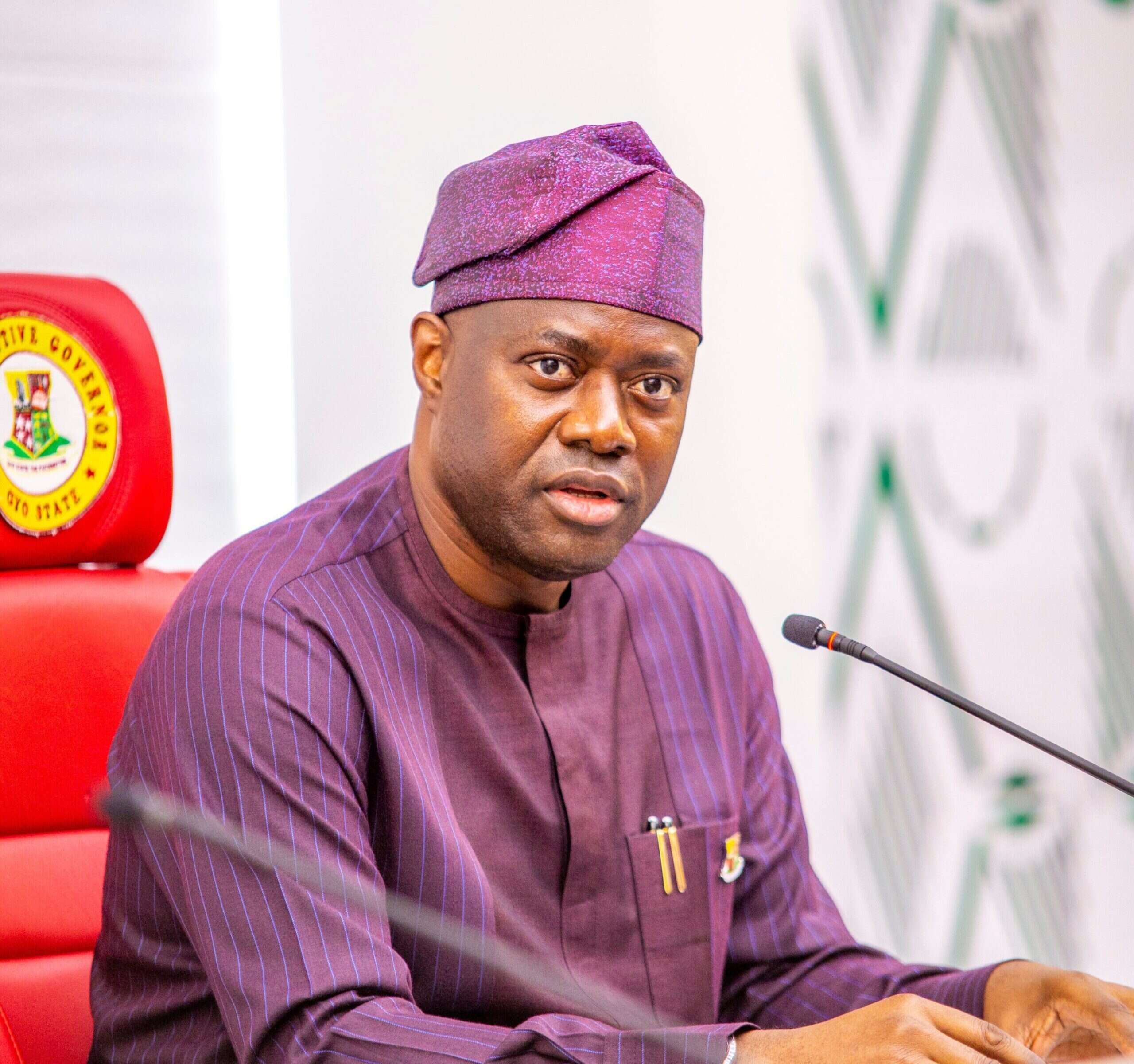 Makinde presents staff, instrument of office to Alaawe