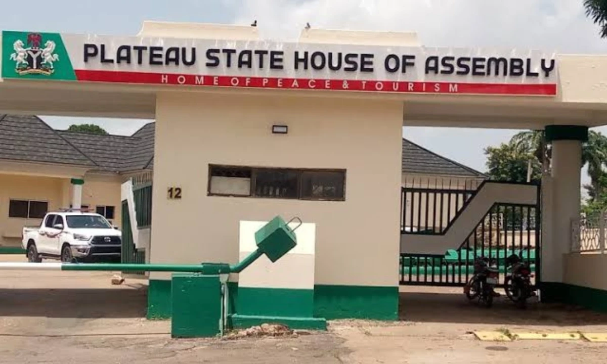2027: Plateau Assembly endorses Tinubu, warns opposition parties to stay away