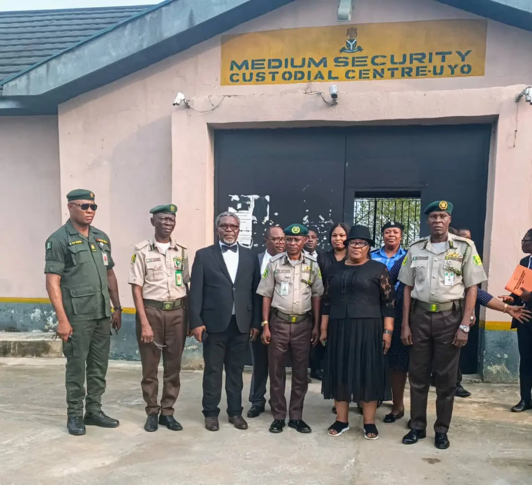Akwa Ibom CJ frees 123 inmates 