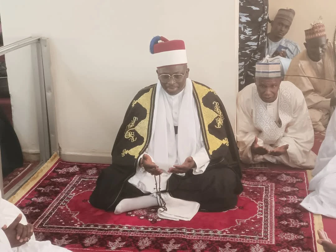 Buhari’s Death: Emir of Damaturu leads Islamic scholars in special prayers session