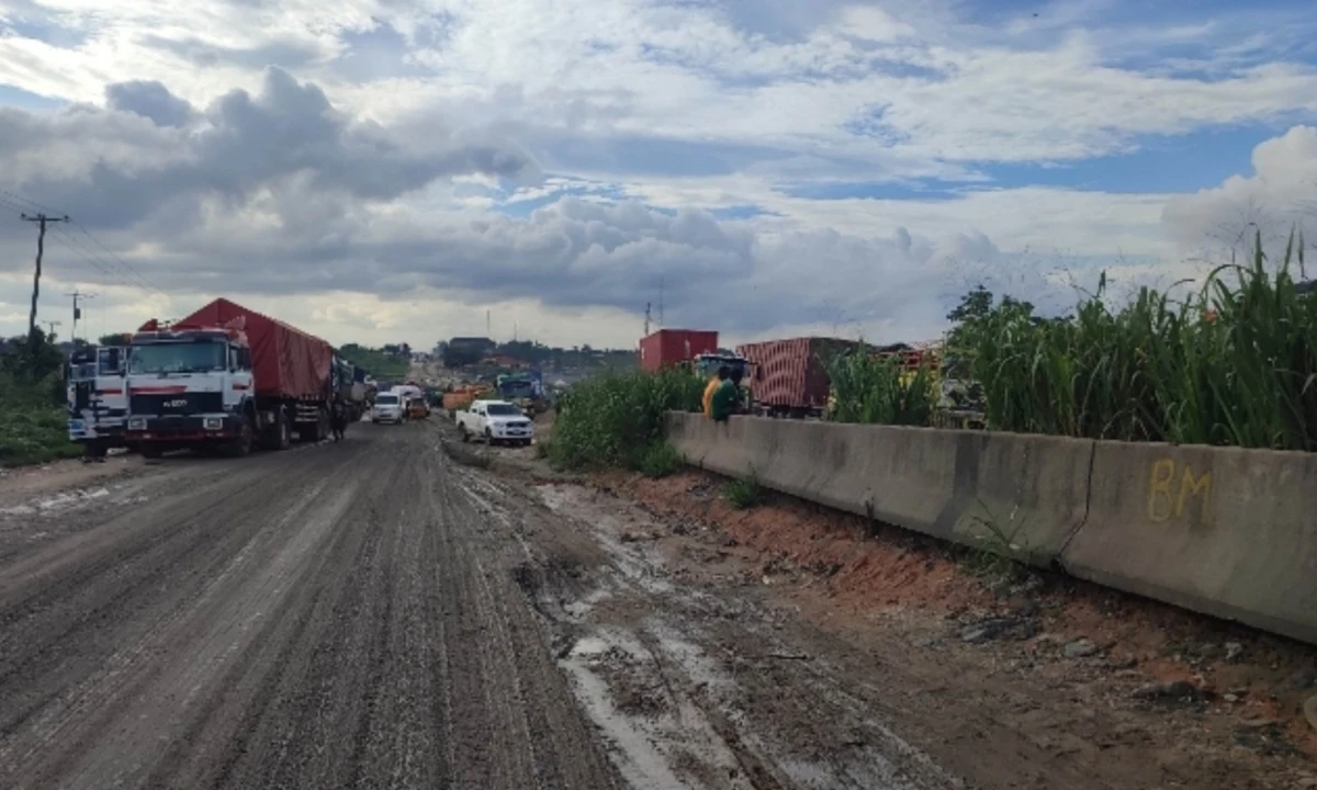 FG to complete East-West Road in December 2025 — Presidency