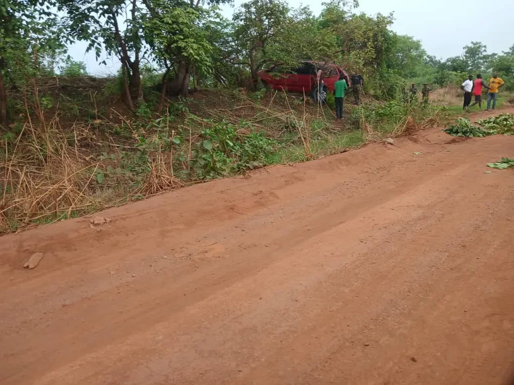BREAKING: Suspected herdsmen hijack fully loaded vehicle, kill driver, abduct passengers in Benue