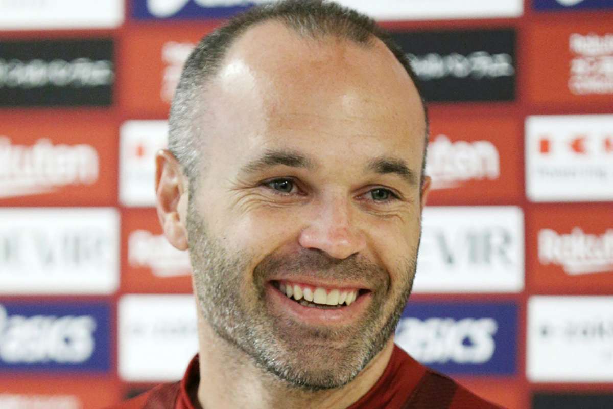 Ex-Barcelona midfielder, Iniesta to retire at 40