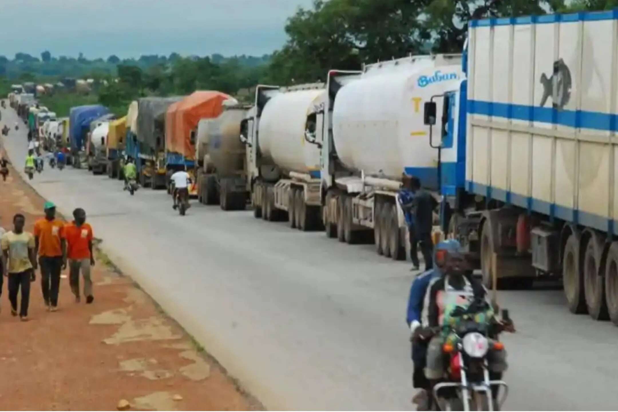 Tanker drivers shut down highway over alleged killing of colleague in Plateau