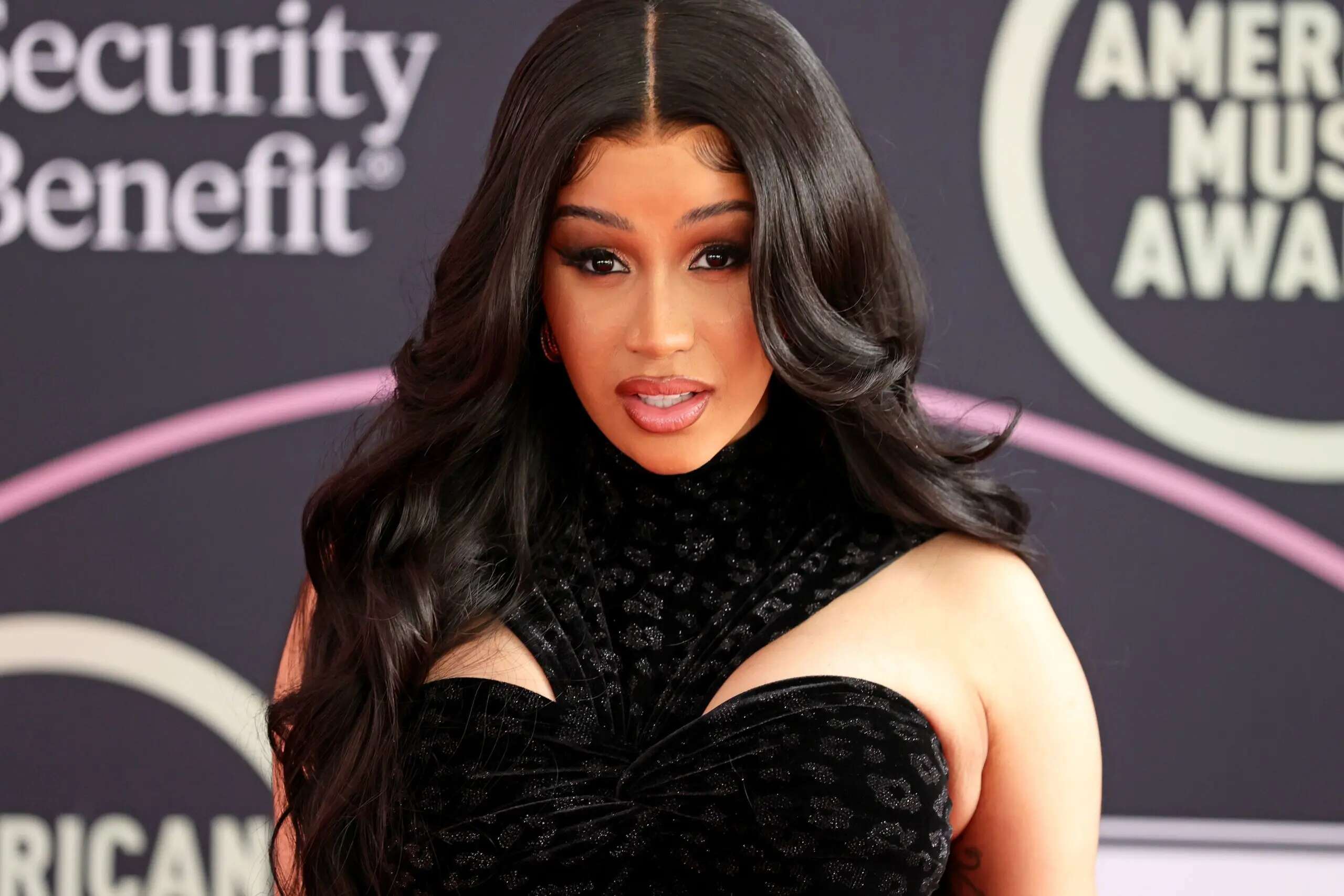 Cardi B quits alcohol