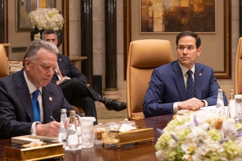 Europeans, Ukrainians make case to end war as Rubio, Witkoff visit Paris