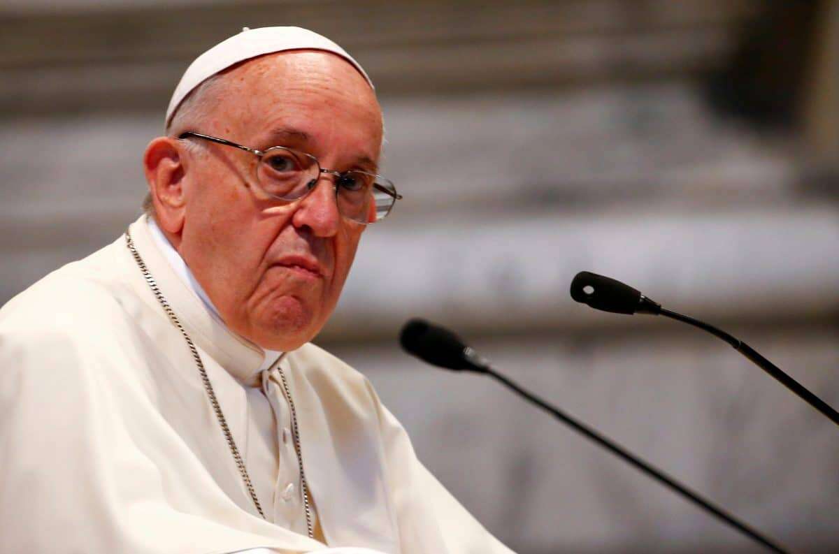 Pope Francis hospitalized after general audience