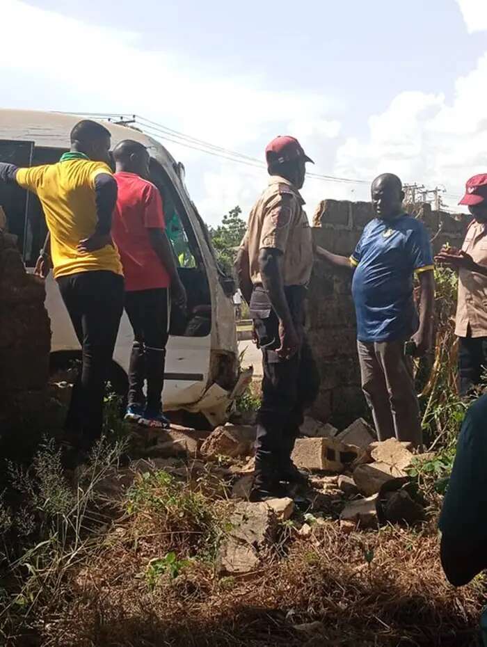 Driver, players sustain injuries as Kano Pillars’ team bus crashes