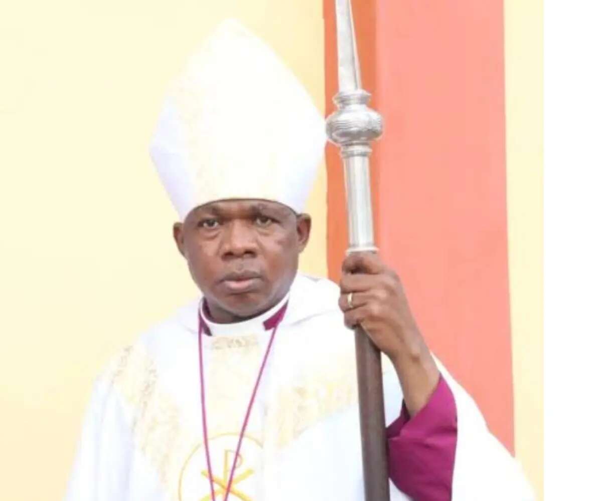 Anglican Bishop urges FG, states to provide teachers with housing, car loans