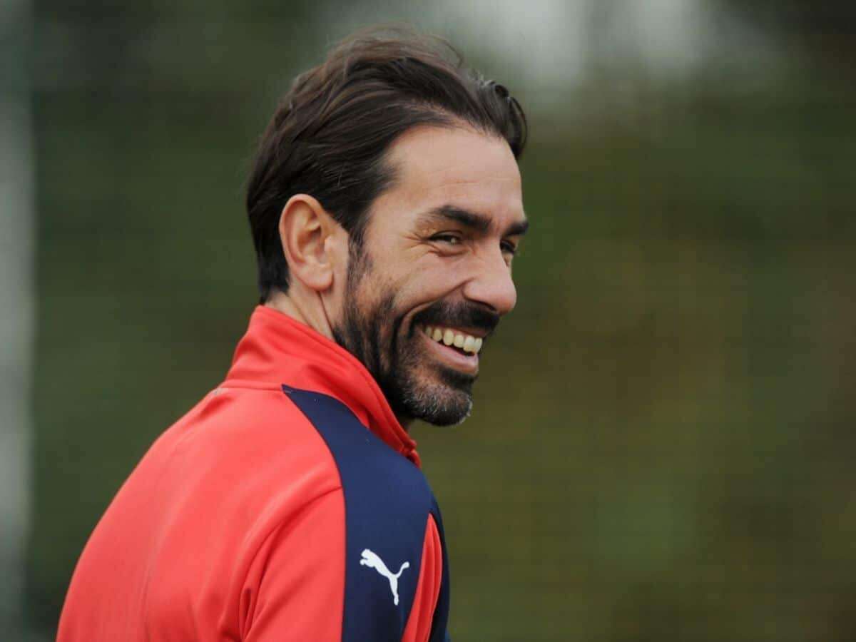 He always gets past his opponent – Robert Pires hails Arsenal’s Saka