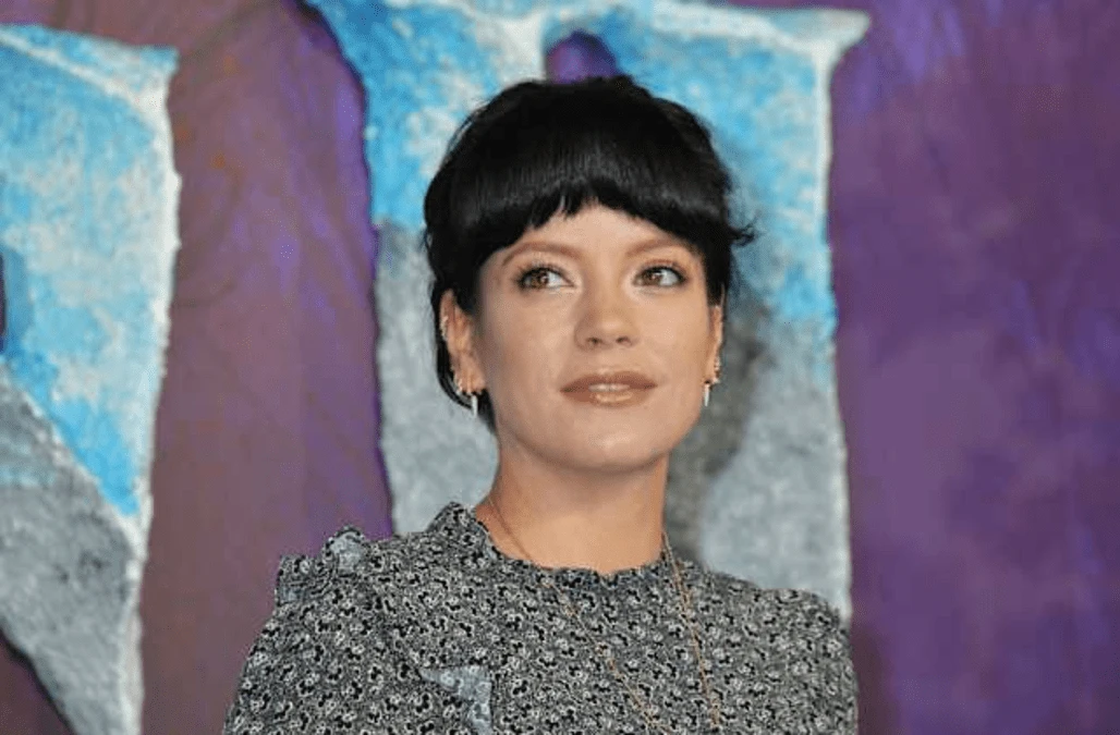 Lily Allen has foul-mouthed response to Tier 2 announcement