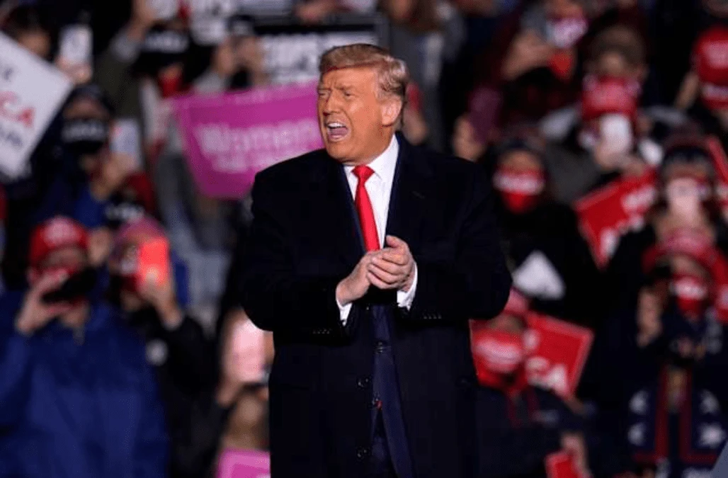 Tax records show Trump maintains bank account in China, report claims