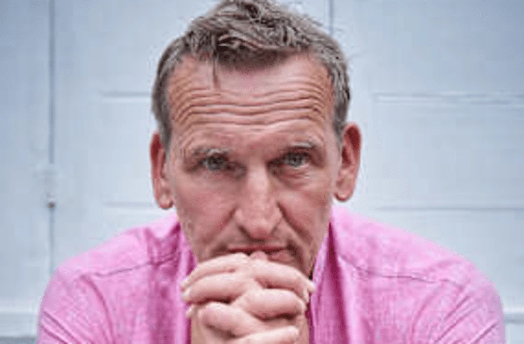 Christopher Eccleston among Big Issue ambassadors calling for help amid pandemic