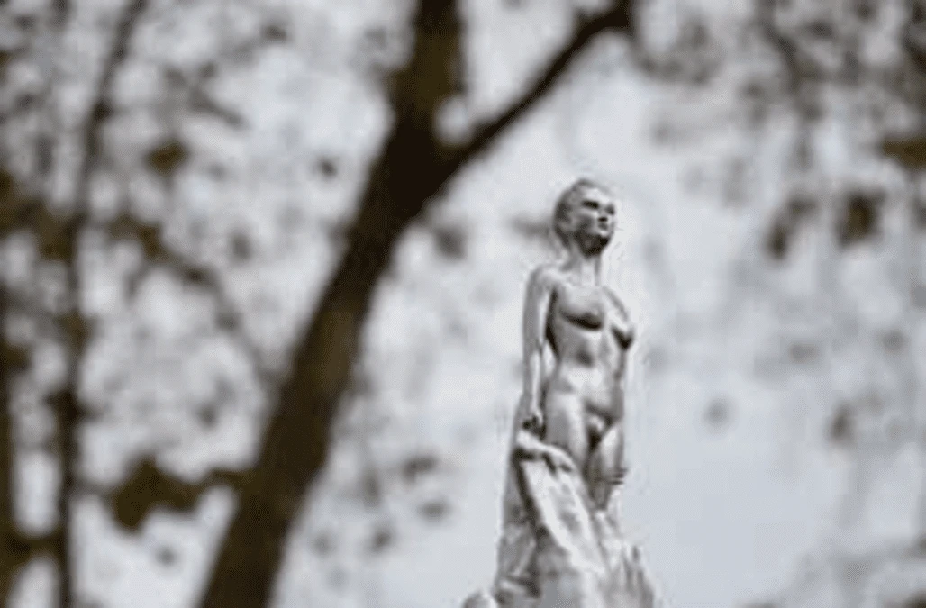 Maggi Hambling hits back at naked sculpture criticism